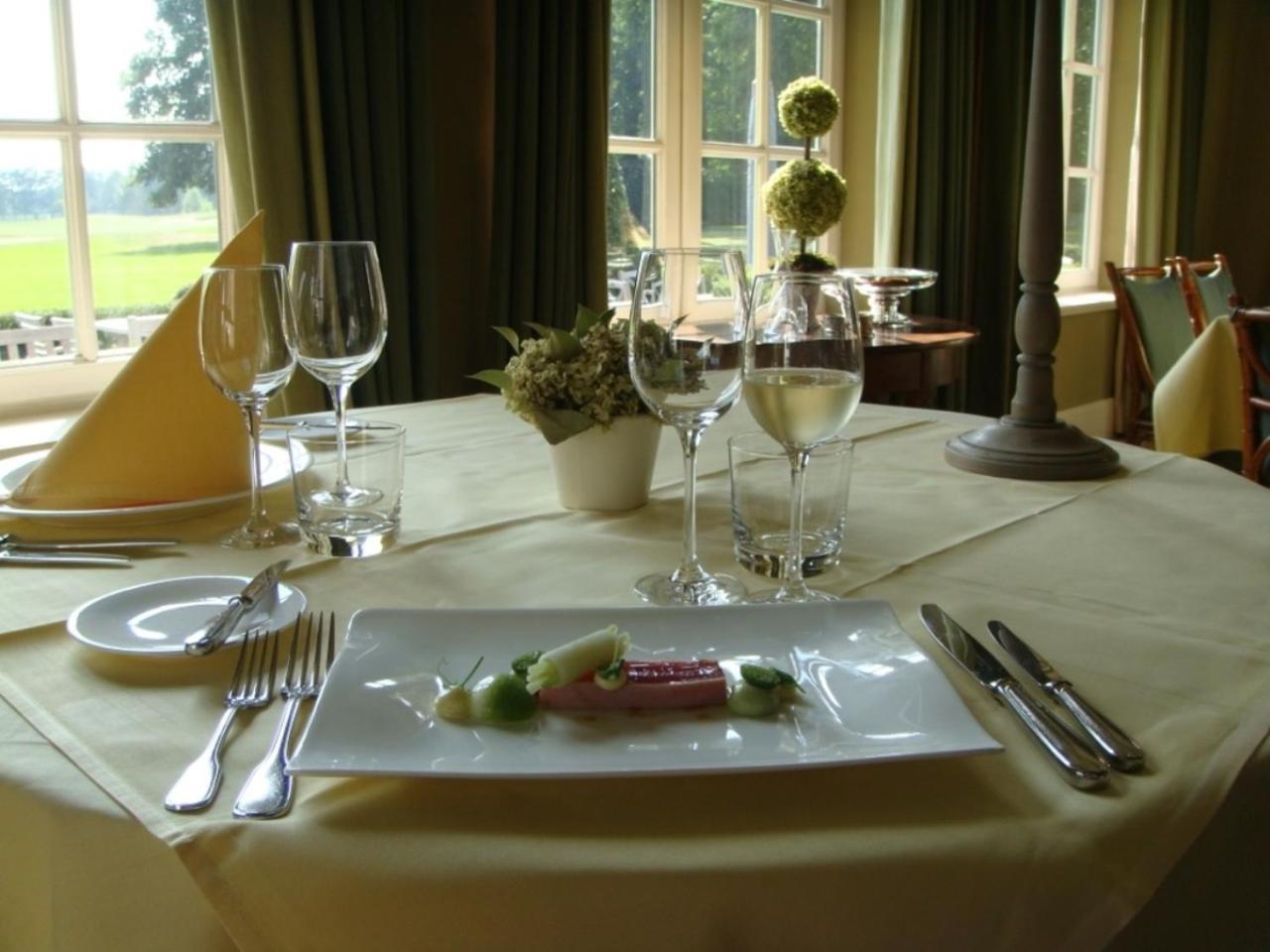 Bossenstein Golf & Polo Club Hotel Ranst ภายนอก รูปภาพ